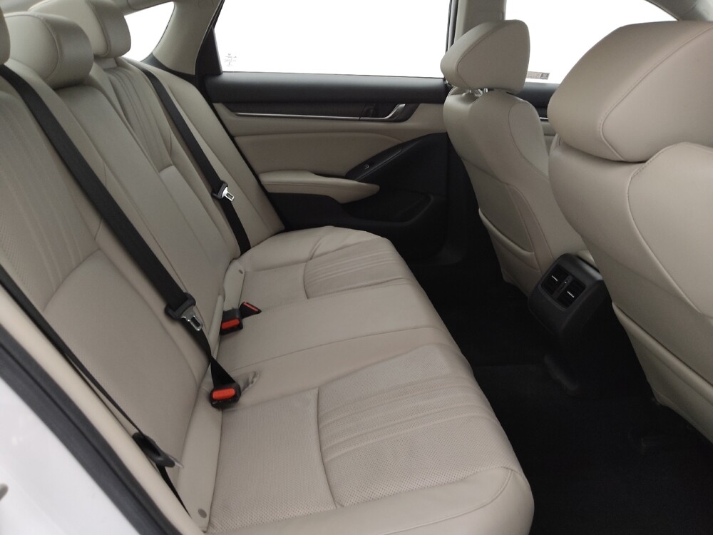 2020 Honda Accord in Clearwater, FL 33764 - 18079016 19