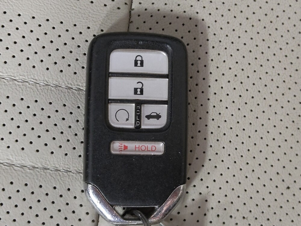 2020 Honda Accord in Clearwater, FL 33764 - 18079016 32