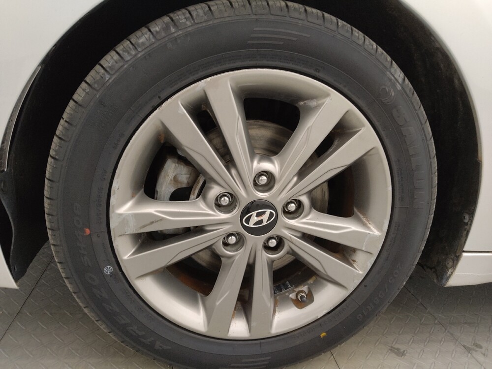 2017 Hyundai Elantra in Clearwater, FL 33764 - 18079017 31