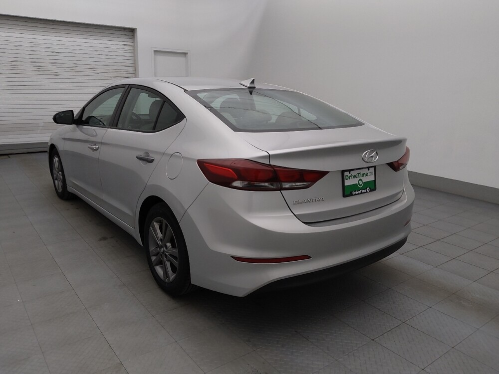 2017 Hyundai Elantra in Clearwater, FL 33764 - 18079017 5