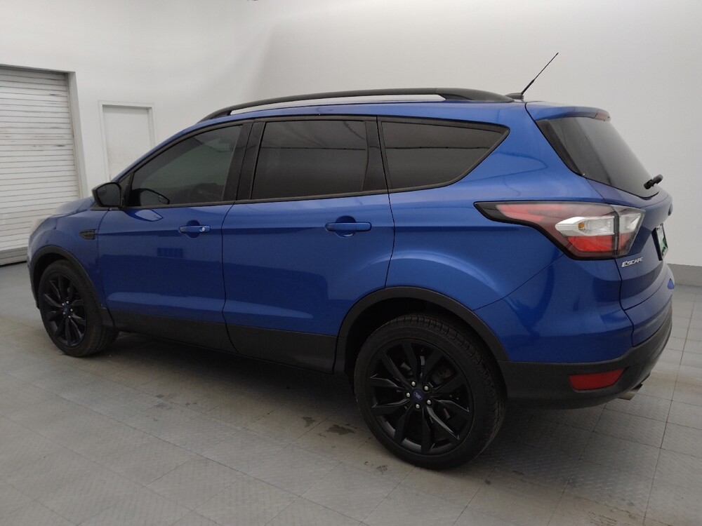 2017 Ford Escape in Clearwater, FL 33764 - 18079018 3
