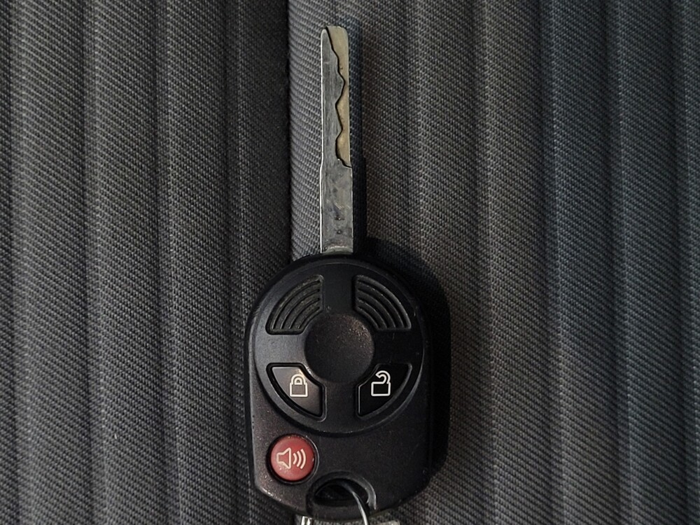 2017 Ford Escape in Clearwater, FL 33764 - 18079018 32