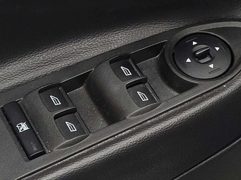 2017 Ford Escape in Clearwater, FL 33764 - 18079018 27