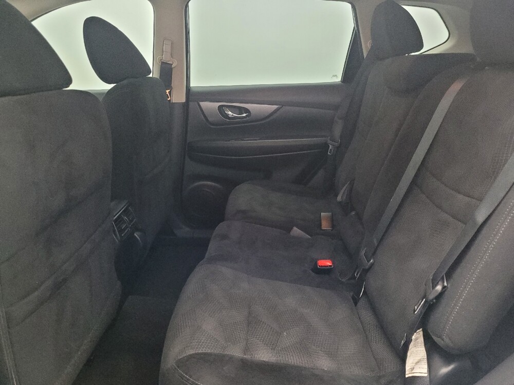 2016 Nissan Rogue in Hialeah, FL 33014 - 18079039 18