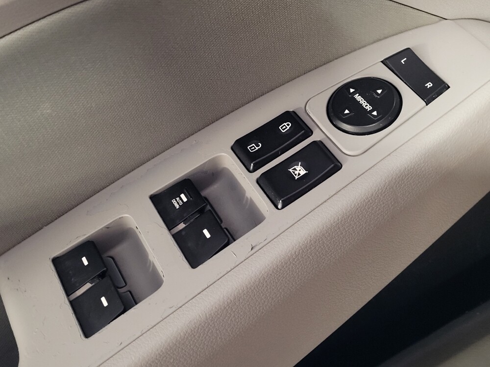 2018 Hyundai Elantra in Hialeah, FL 33014 - 18079041 27