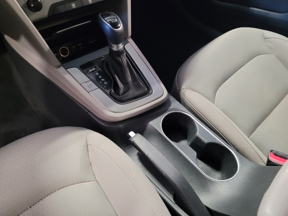2018 Hyundai Elantra in Hialeah, FL 33014 - 18079041 26