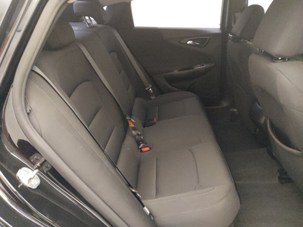 2020 Chevrolet Malibu in Houston, TX 77034 - 18079091 19