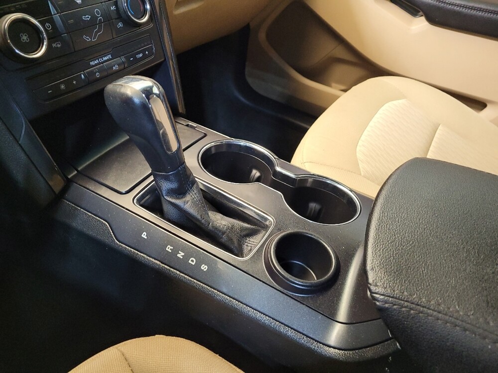 2016 Ford Explorer in Cincinnati, OH 45255 - 18079094 26