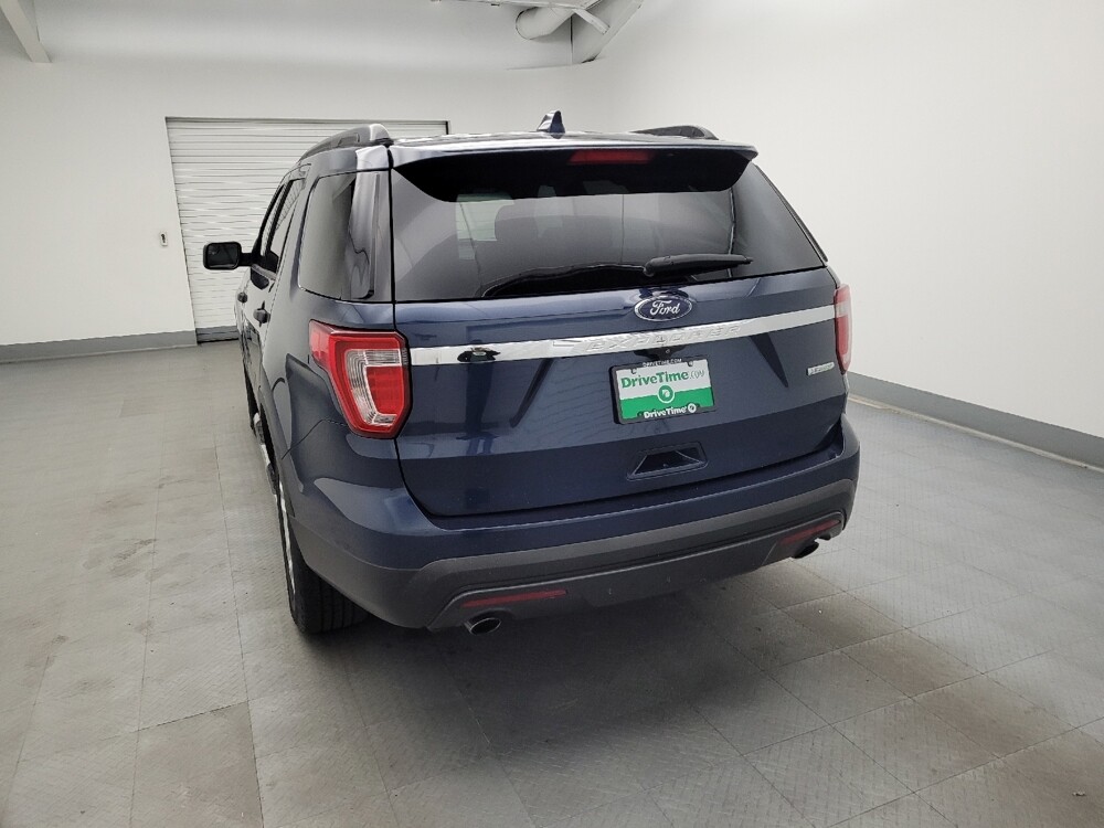 2016 Ford Explorer in Cincinnati, OH 45255 - 18079094 6
