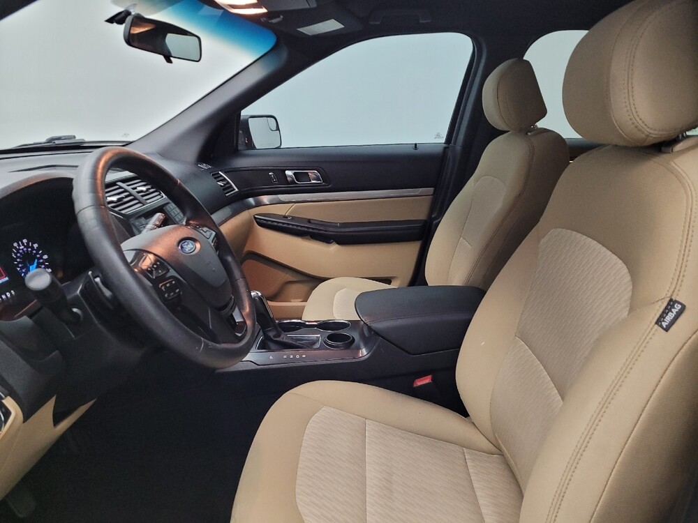 2016 Ford Explorer in Cincinnati, OH 45255 - 18079094 17