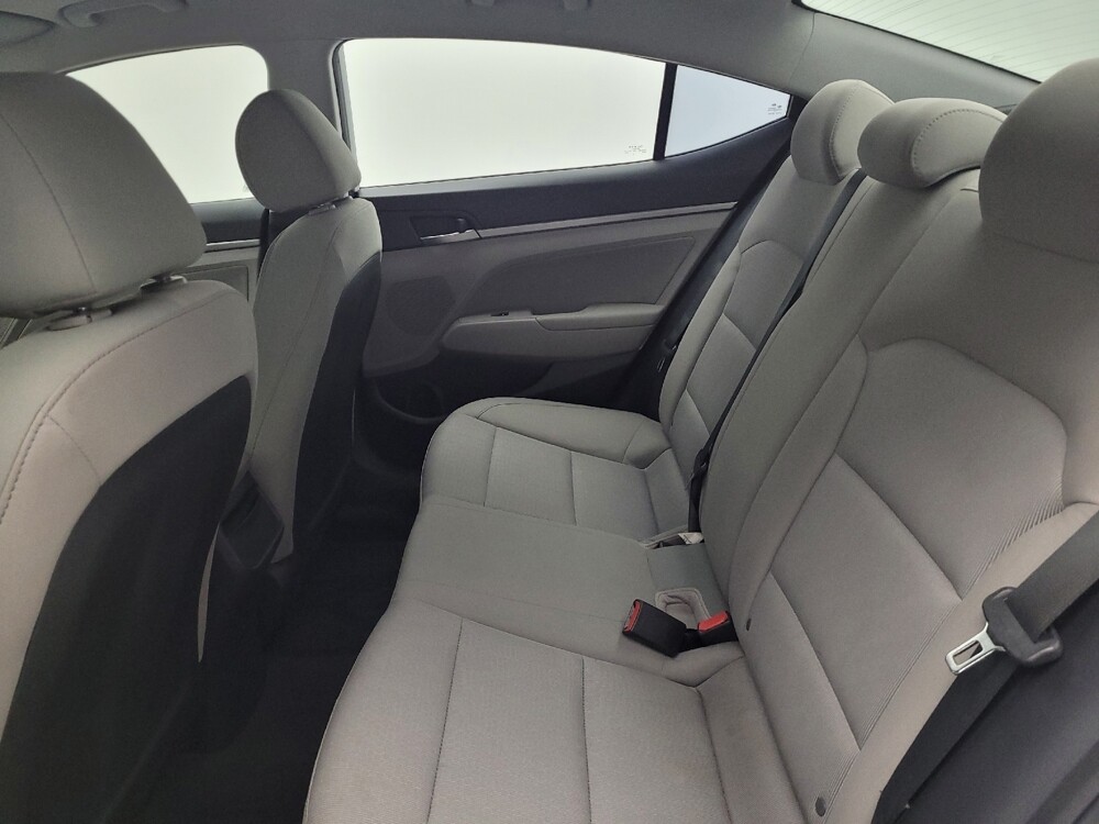 2017 Hyundai Elantra in Miamisburg, OH 45342 - 18079098 18