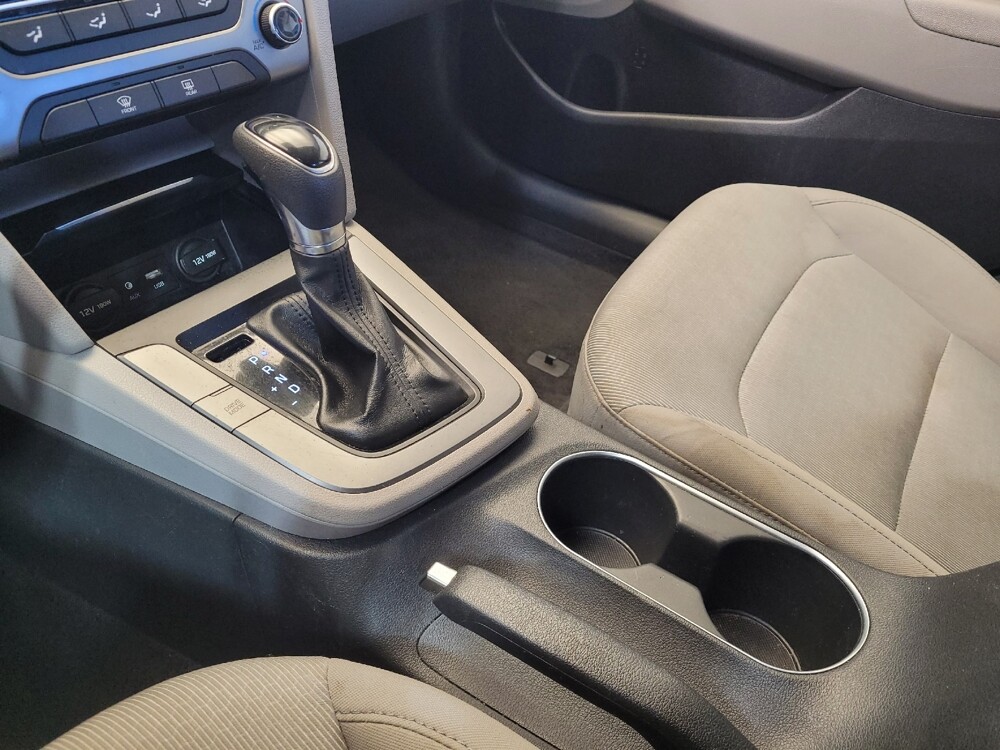 2017 Hyundai Elantra in Miamisburg, OH 45342 - 18079098 26