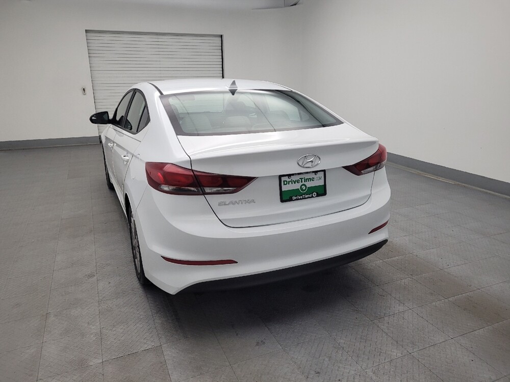 2017 Hyundai Elantra in Miamisburg, OH 45342 - 18079098 6