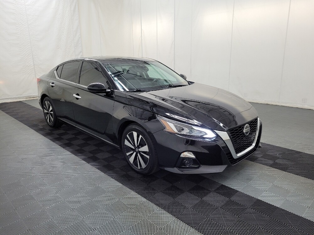 2019 Nissan Altima in Langhorne, PA 19047 - 18079110 13