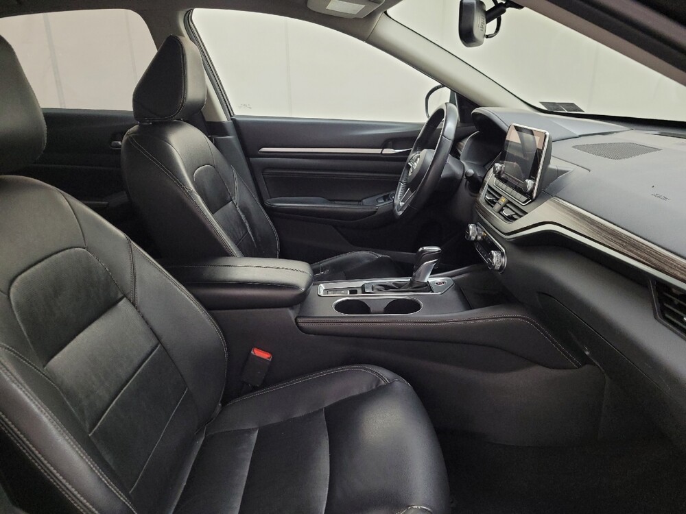 2019 Nissan Altima in Langhorne, PA 19047 - 18079110 21