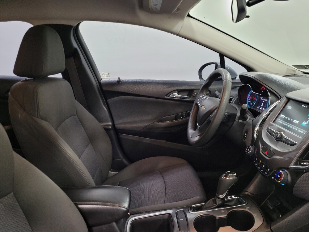 2017 Chevrolet Cruze in Langhorne, PA 19047 - 18079123 21