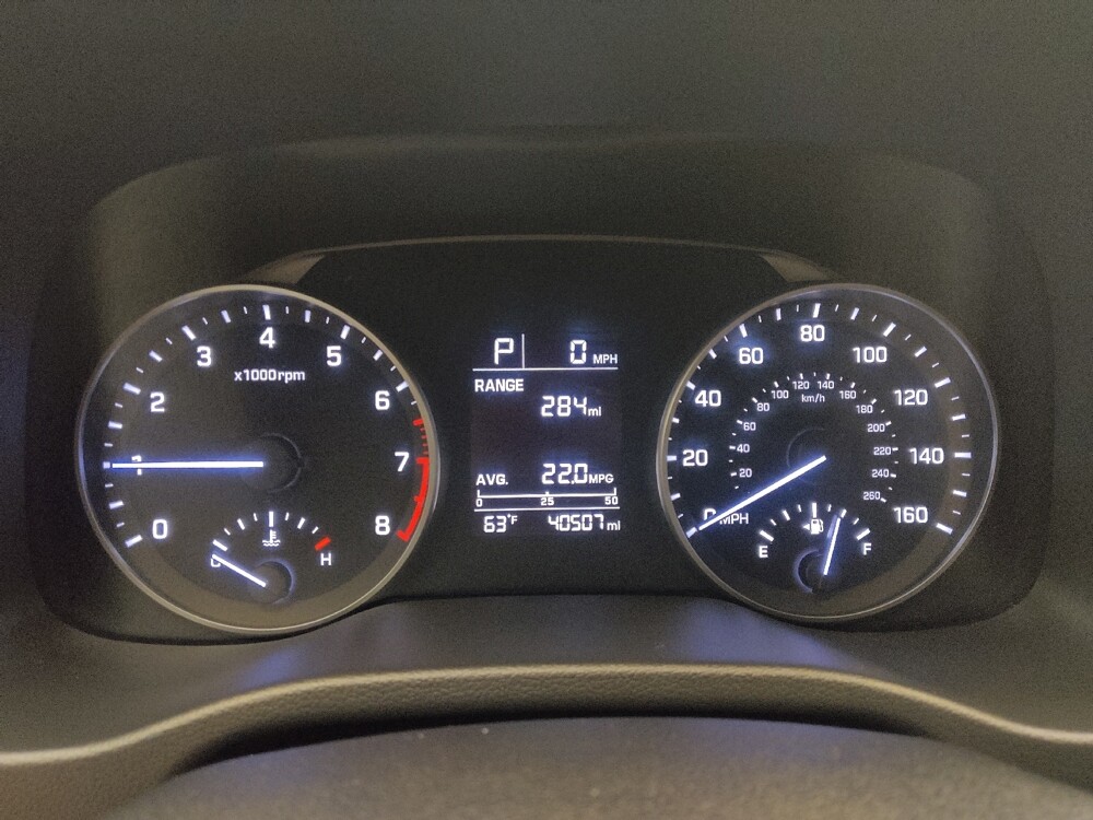 2017 Hyundai Elantra in Topeka, KS 66611 - 18079132 23