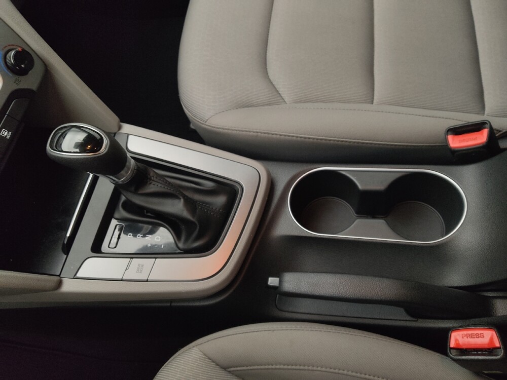 2017 Hyundai Elantra in Topeka, KS 66611 - 18079132 26