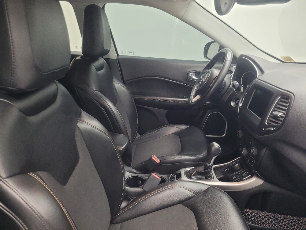 2018 Jeep Compass in Indianapolis, IN 46222 - 18079152 21