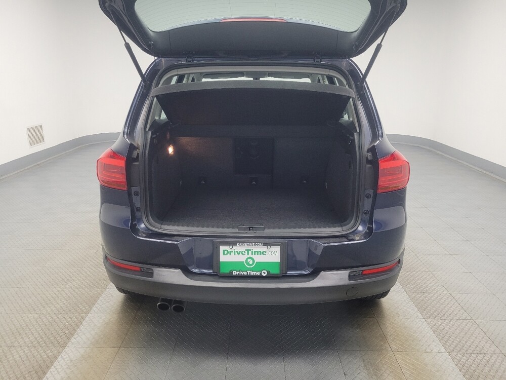 2016 Volkswagen Tiguan in Indianapolis, IN 46222 - 18079154 29