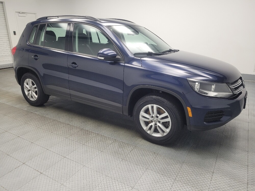 2016 Volkswagen Tiguan in Indianapolis, IN 46222 - 18079154 11