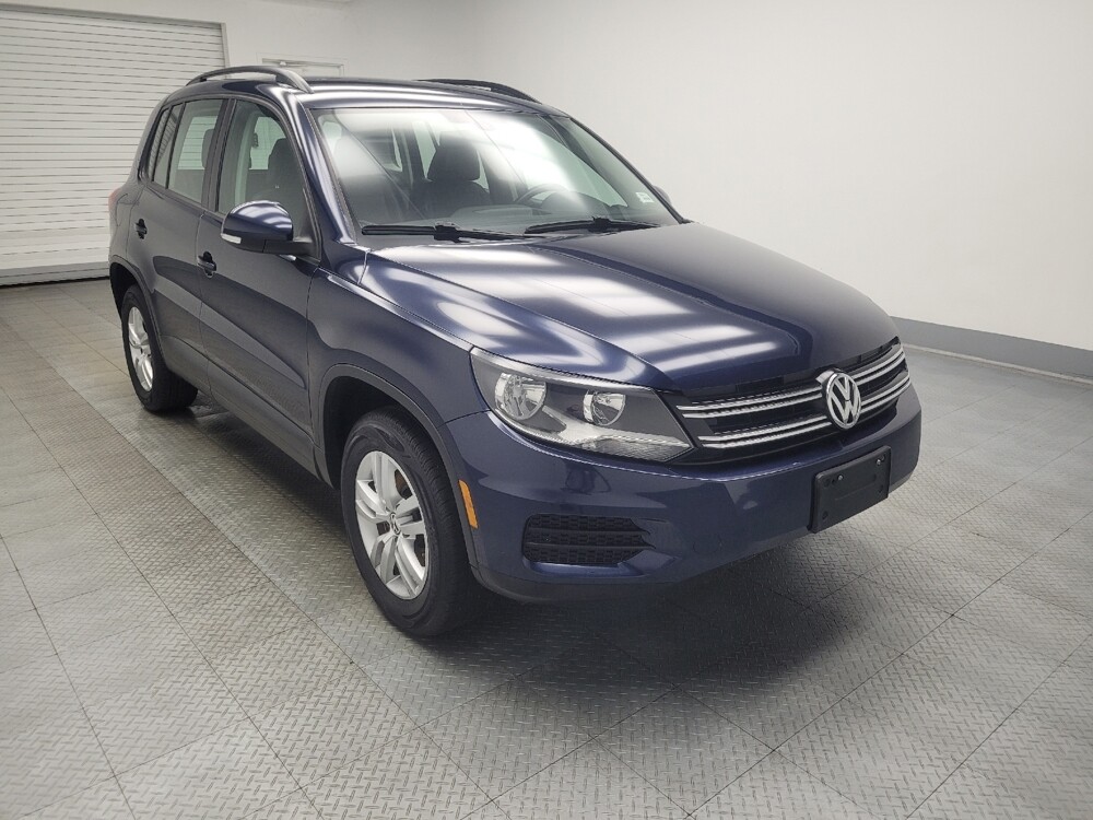 2016 Volkswagen Tiguan in Indianapolis, IN 46222 - 18079154 13
