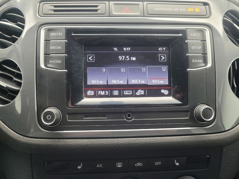 2016 Volkswagen Tiguan in Indianapolis, IN 46222 - 18079154 25