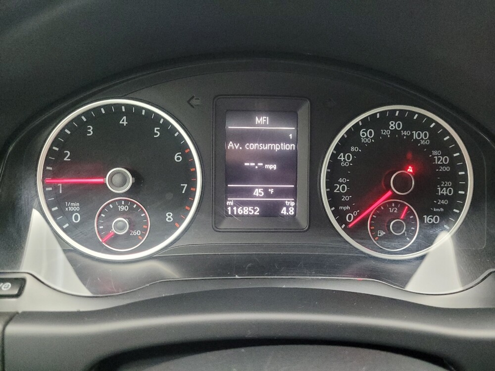 2016 Volkswagen Tiguan in Indianapolis, IN 46222 - 18079154 23