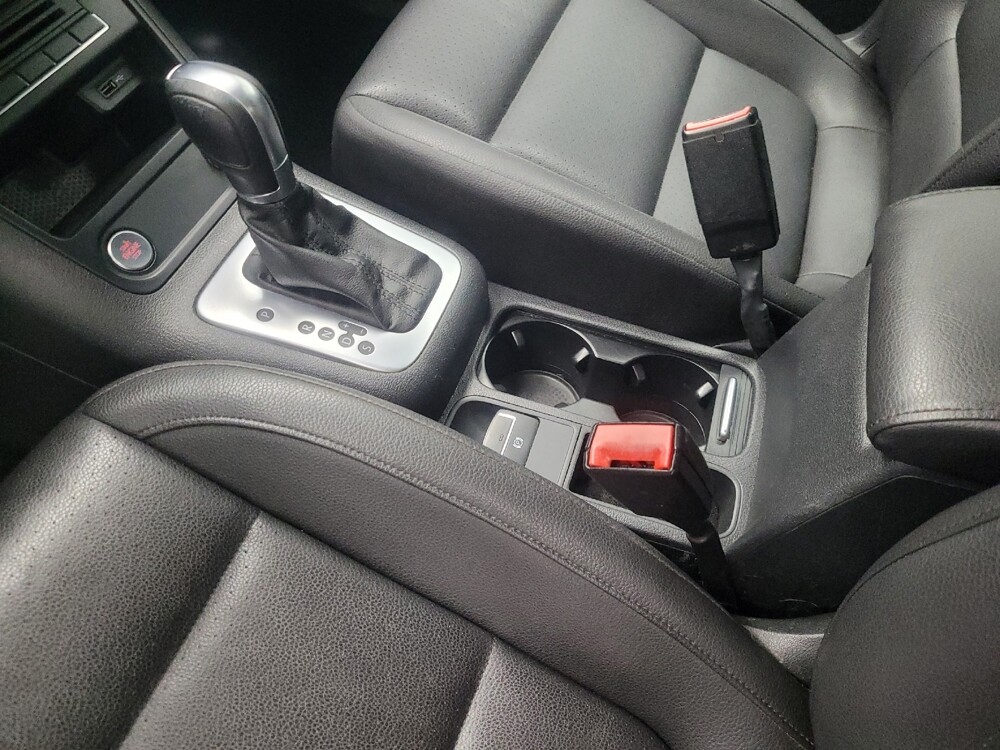 2016 Volkswagen Tiguan in Indianapolis, IN 46222 - 18079154 26