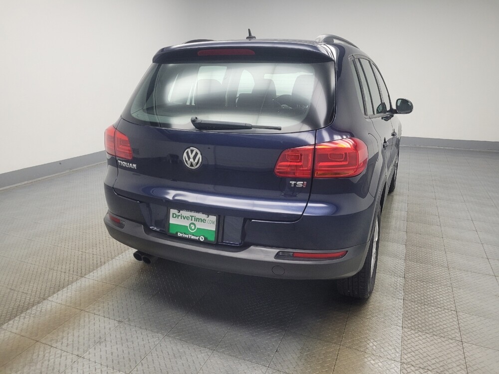 2016 Volkswagen Tiguan in Indianapolis, IN 46222 - 18079154 7