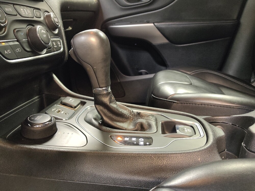 2020 Jeep Cherokee in Clearwater, FL 33764 - 18079156 26