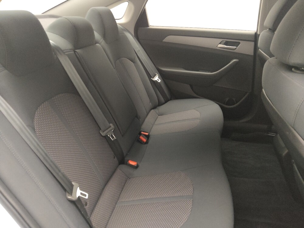 2018 Hyundai Sonata in Union City, GA 30291 - 18079187 19