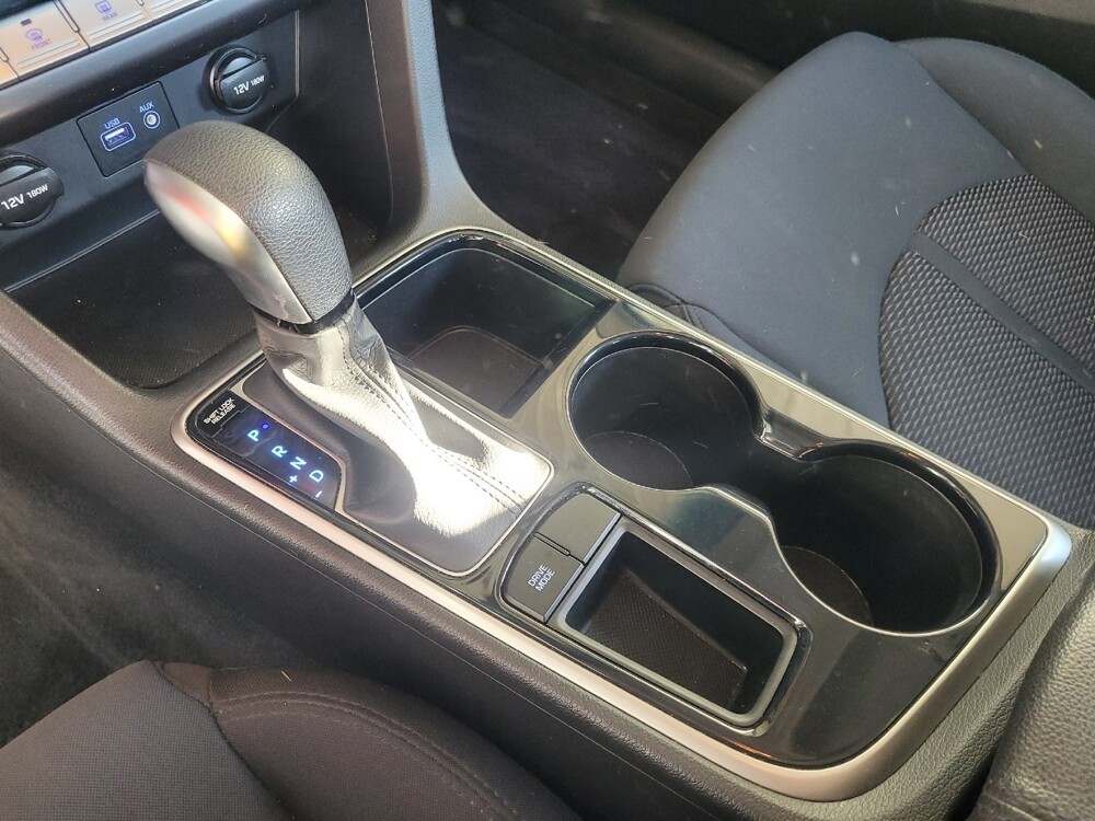 2018 Hyundai Sonata in Union City, GA 30291 - 18079187 26