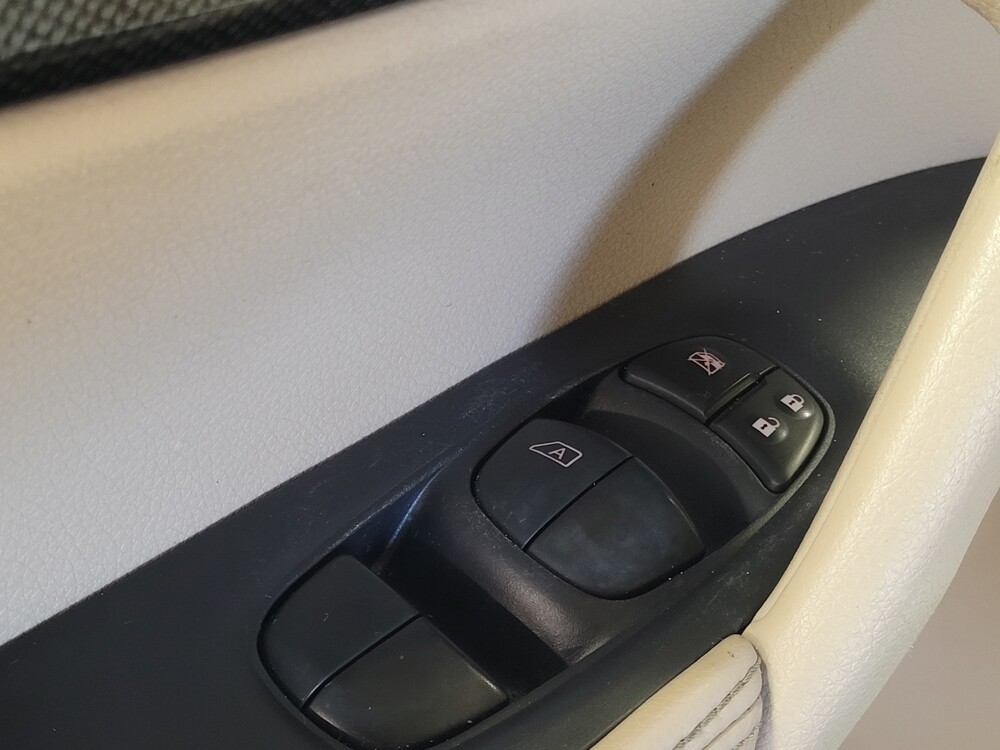 2014 Nissan Rogue in Clearwater, FL 33764 - 18079194 27