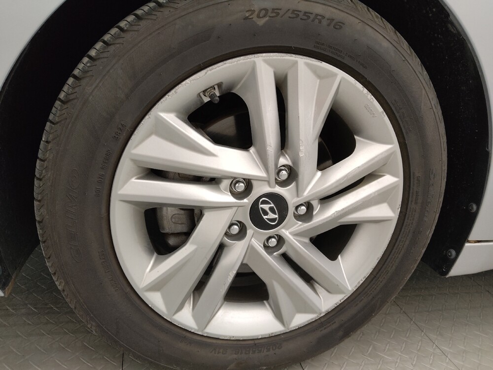 2020 Hyundai Elantra in Clearwater, FL 33764 - 18079195 31