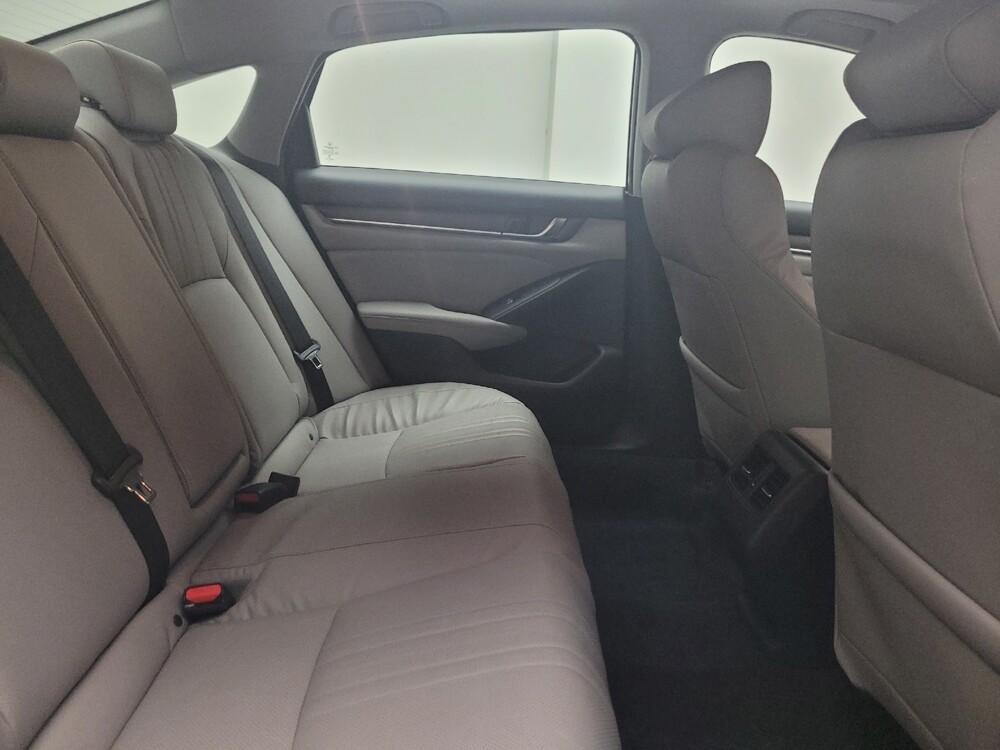 2018 Honda Accord in Indianapolis, IN 46219 - 18079199 19