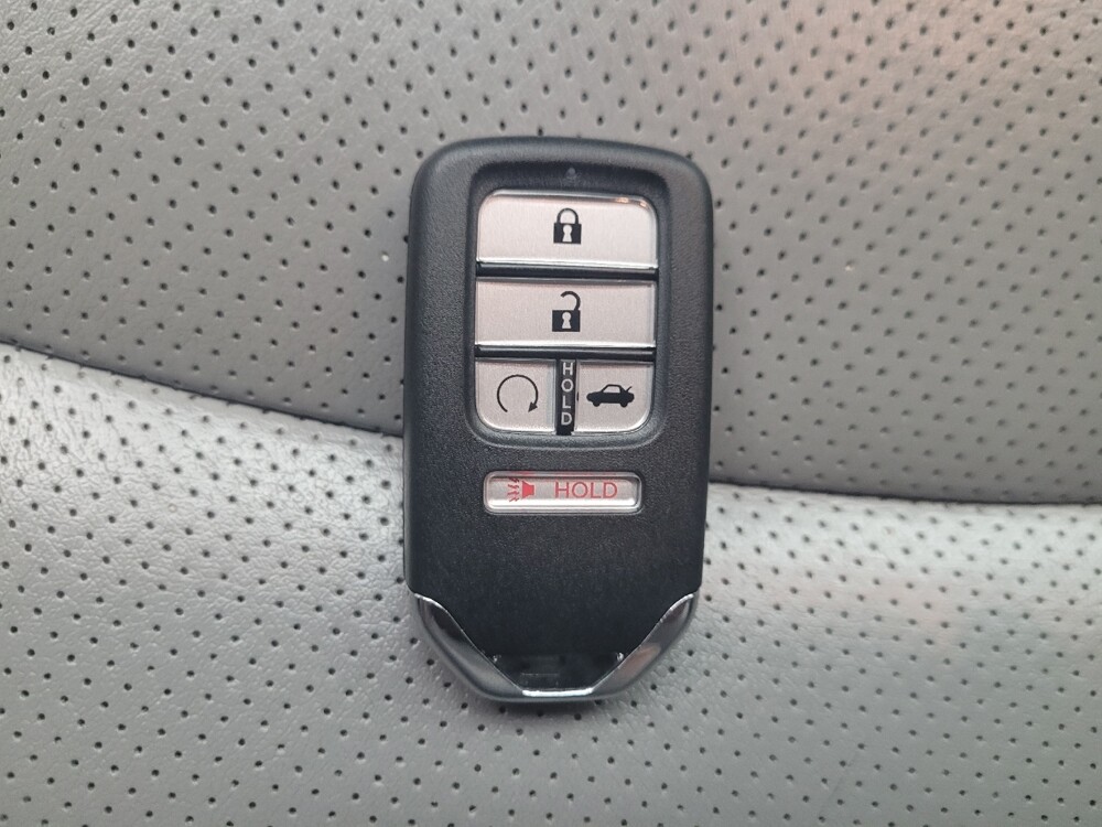 2018 Honda Accord in Indianapolis, IN 46219 - 18079199 32