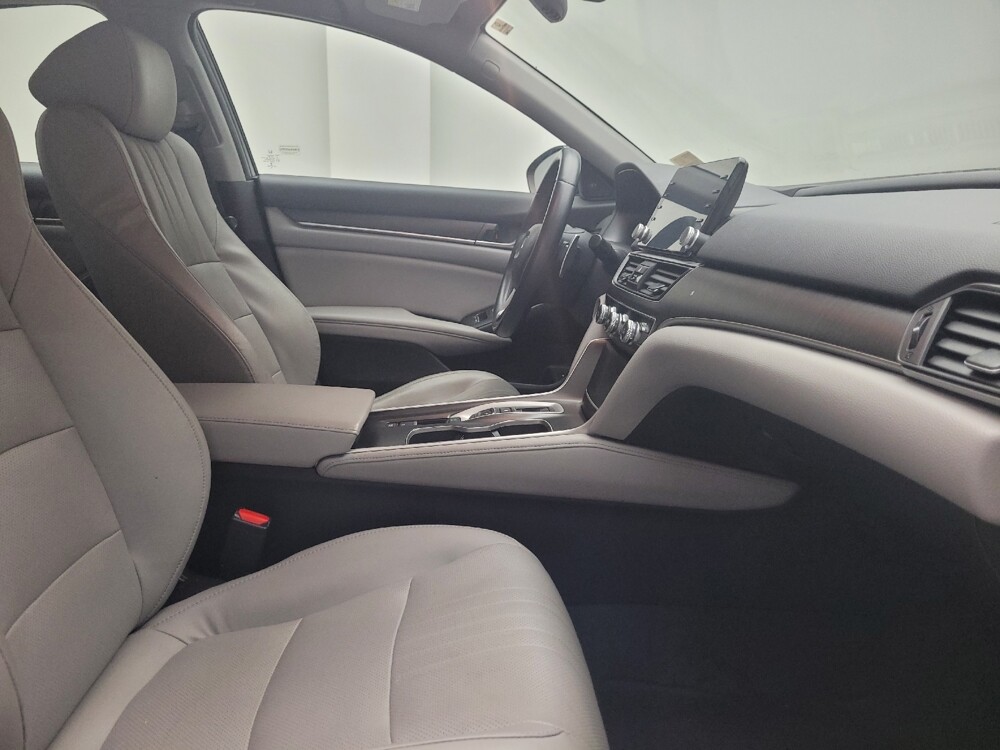 2018 Honda Accord in Indianapolis, IN 46219 - 18079199 21