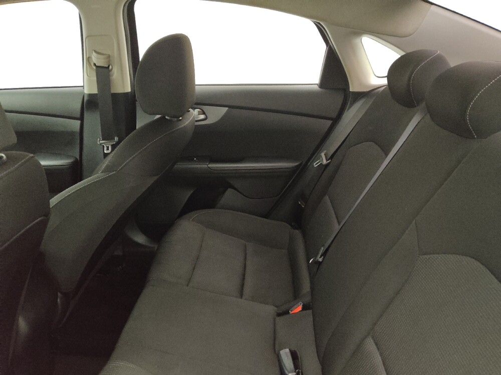 2021 Kia Forte in Clearwater, FL 33764 - 18079201 18