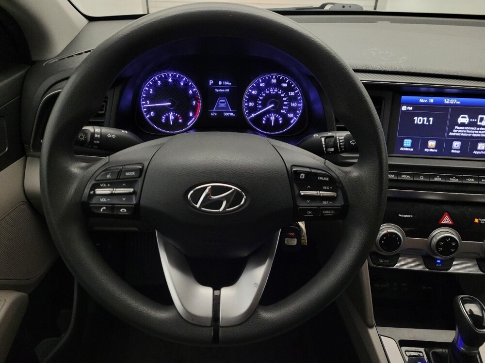 2019 Hyundai Elantra in Glendale, AZ 85301 - 18079270 22