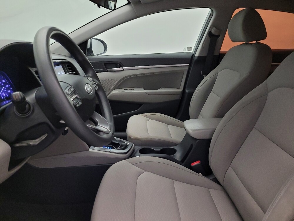 2019 Hyundai Elantra in Glendale, AZ 85301 - 18079270 17