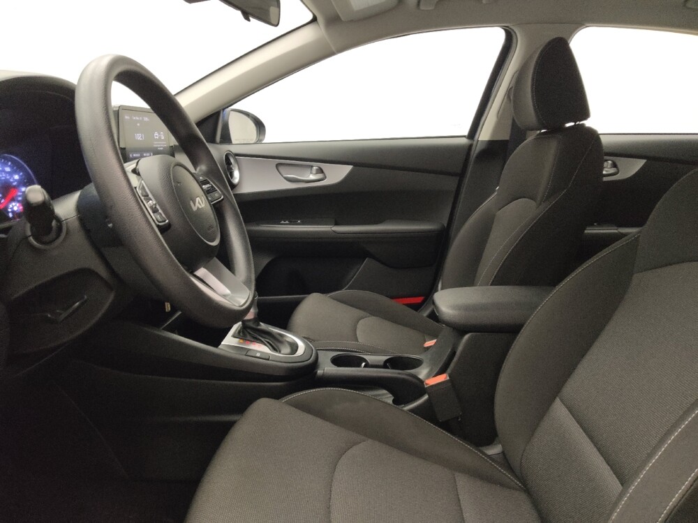 2022 Kia Forte in Peoria, IL 61615 - 18079292 17