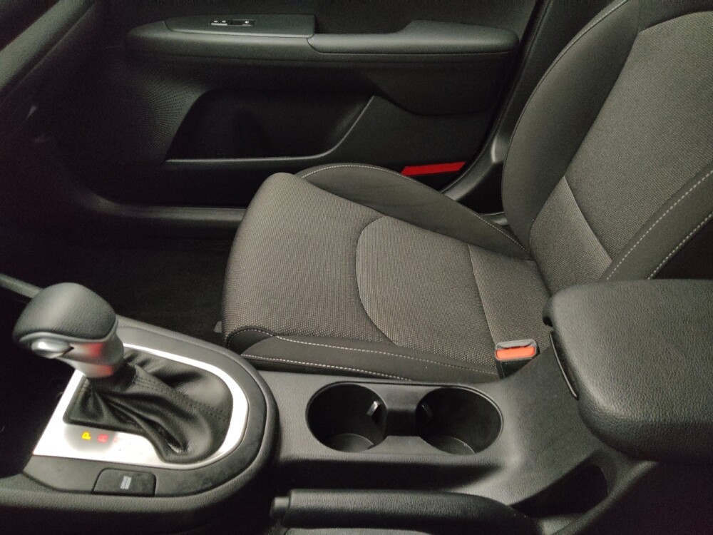 2022 Kia Forte in Peoria, IL 61615 - 18079292 26
