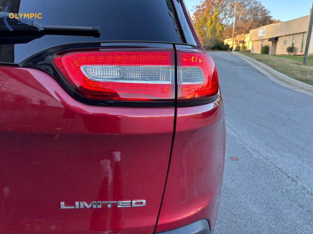 2017 Jeep Cherokee in Decatur, GA 30032 - 18079313 13