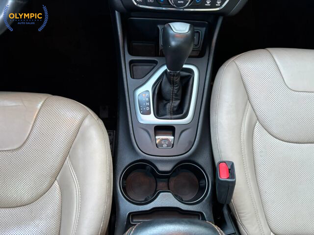 2017 Jeep Cherokee in Decatur, GA 30032 - 18079313 33