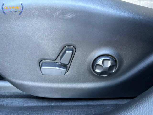 2017 Jeep Cherokee in Decatur, GA 30032 - 18079313 32