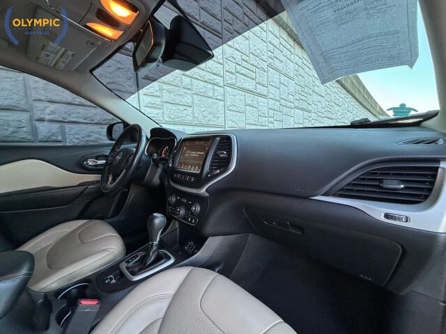 2017 Jeep Cherokee in Decatur, GA 30032 - 18079313 19