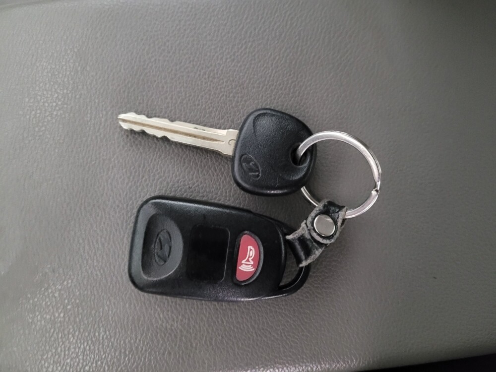 2019 Hyundai Elantra in Montclair, CA 91763 - 18079340 32