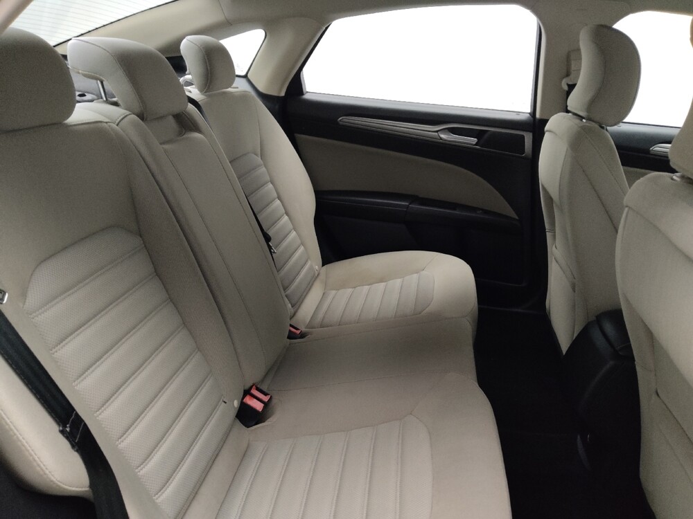 2018 Ford Fusion in Knoxville, TN 37923 - 18079346 19