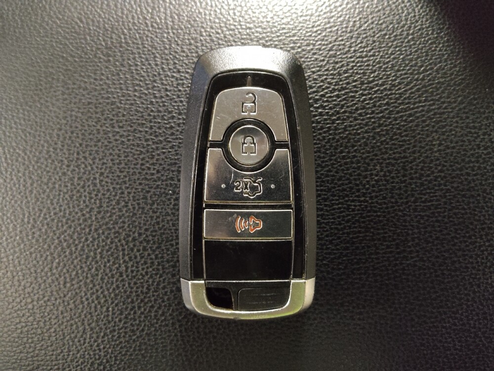 2018 Ford Fusion in Knoxville, TN 37923 - 18079346 32